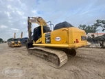 Used Excavator,Used Excavator in yard,Used Komatsu in yard,Front of used Komatsu,Front of used Komatsu Excavator